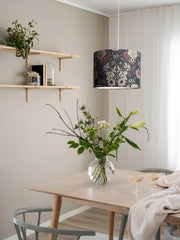 Sara Lampskärm - Dahlia Brun 35cm - Borås tapeter - Ljusvaruhuset