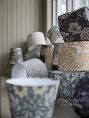 Sofia Lampskärm - Dahlia Brun 25cm - Borås tapeter - Ljusvaruhuset