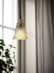 Emmi fönsterlampa - Antikmässing 12cm - PR Home - Ljusvaruhuset