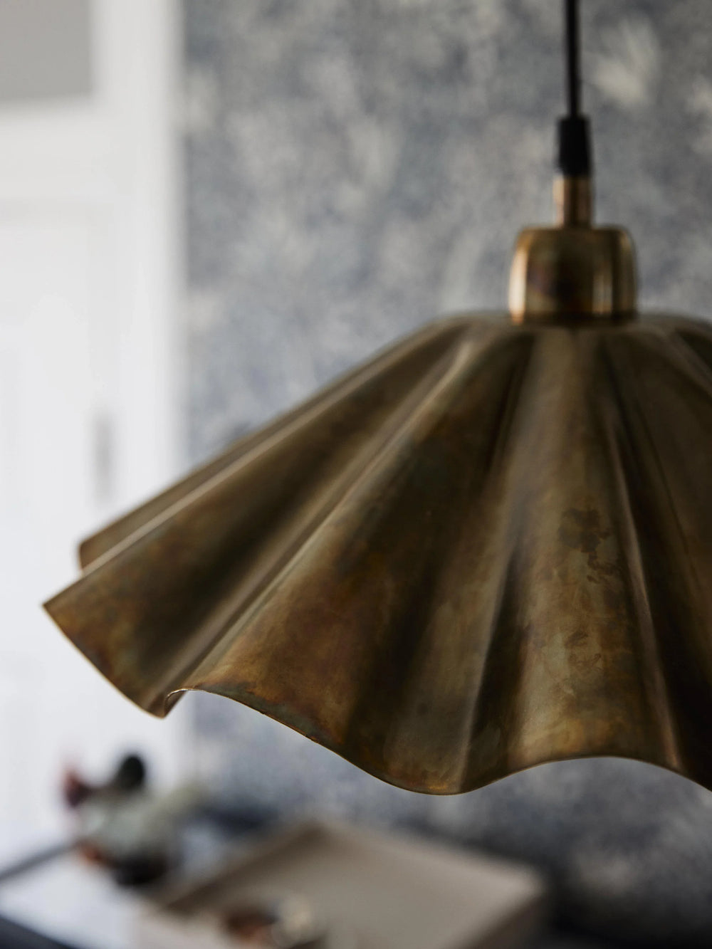 Aira taklampa - Oil brass 41cm - PR Home - Ljusvaruhuset