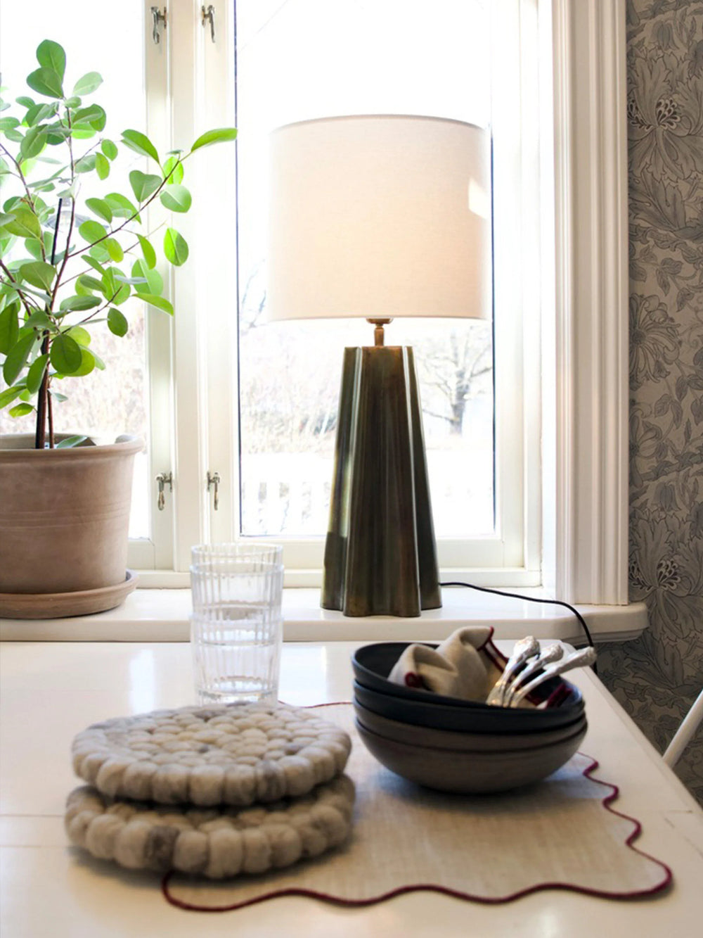 Aira lampfot - Oil brass 44cm - PR Home - Ljusvaruhuset