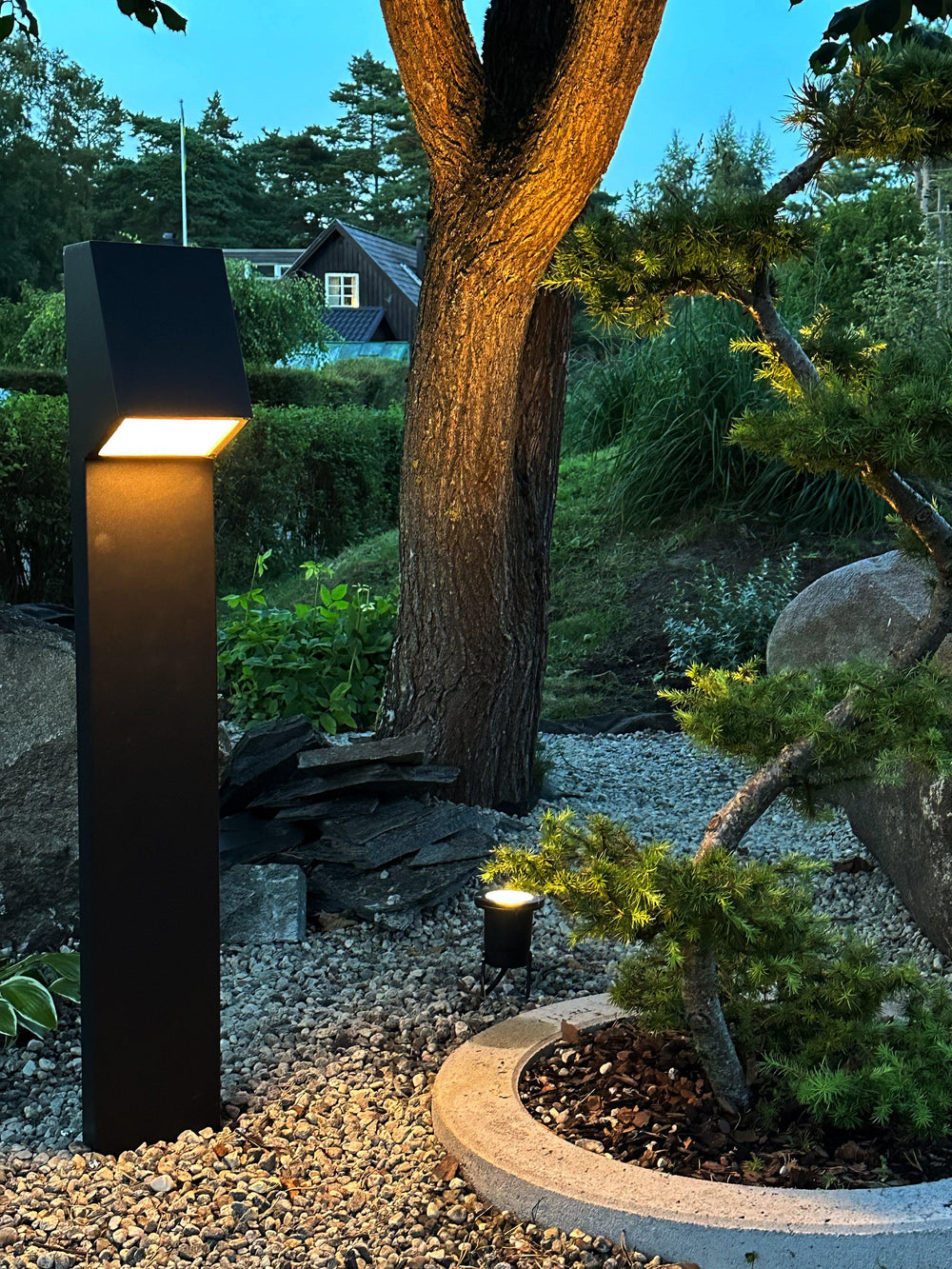 Luton stolpbelysning - 230VIP44 svart 100cm - PR Home - Ljusvaruhuset