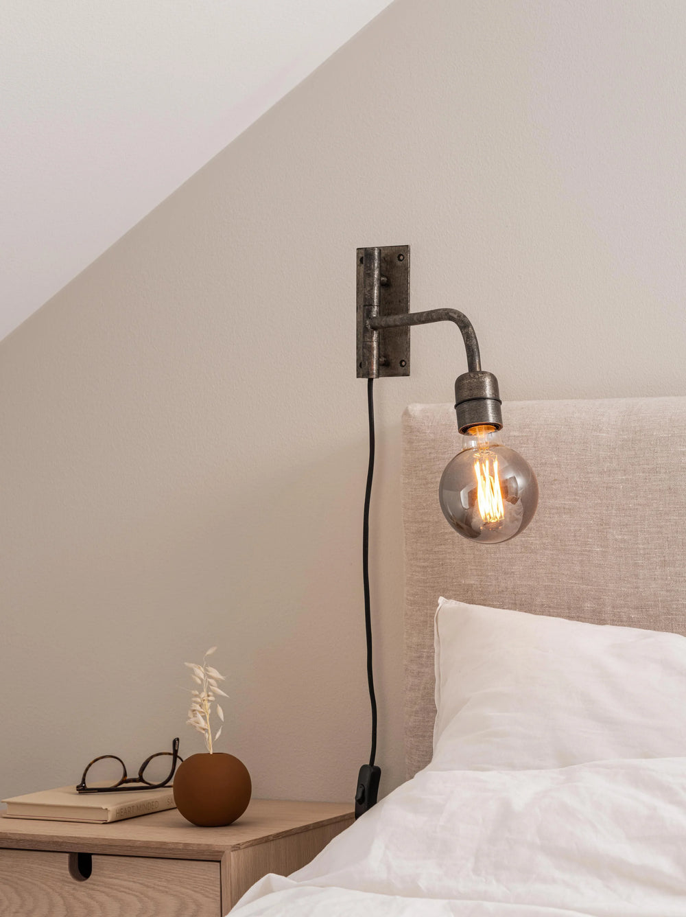 Base vägglampa - Beaten silver 34cm - PR Home - Ljusvaruhuset