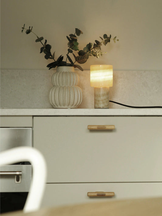 Lucie bordslampa - G9 marmor 16cm - PR Home - Ljusvaruhuset