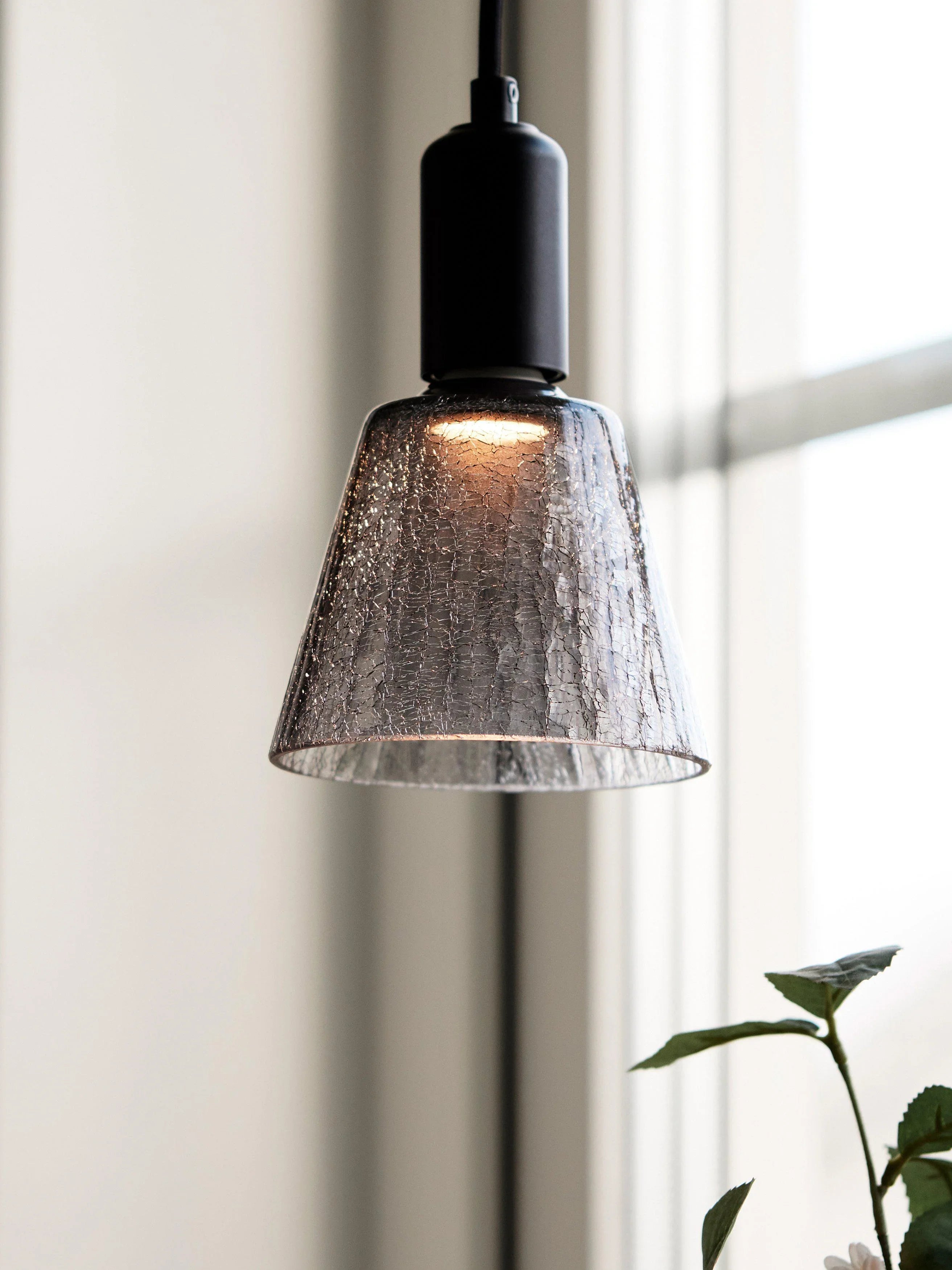 Tilda fönsterlampa - E27, svart/smoky - PR Home - Ljusvaruhuset