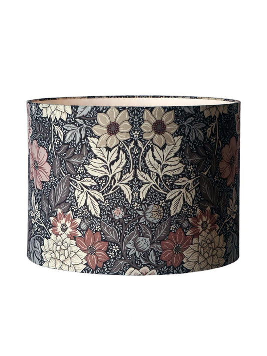 Sara Lampskärm - Dahlia Brun 35cm - Borås tapeter - Ljusvaruhuset