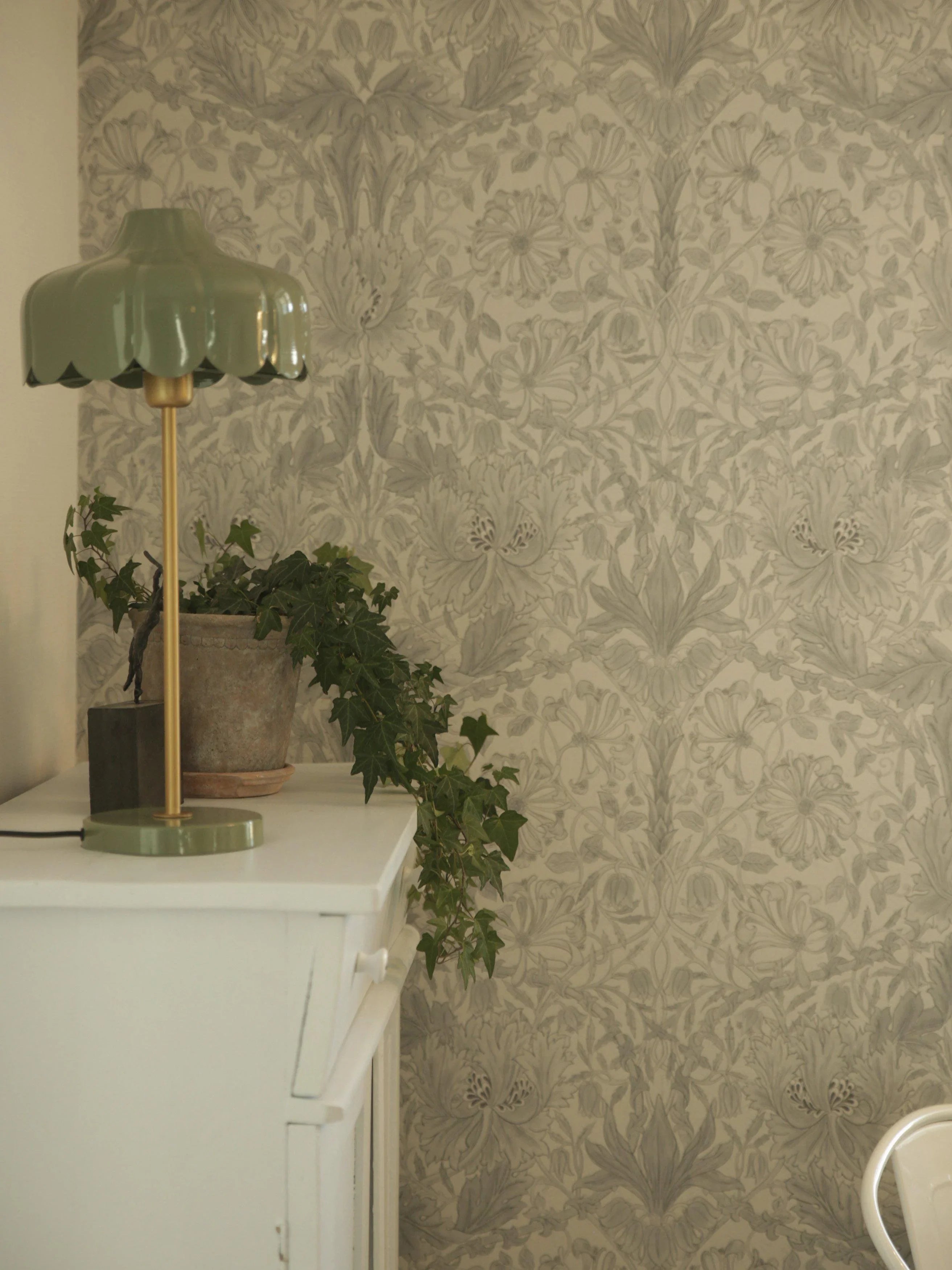 Wells bordslampa - Mossa/guld 50cm - PR Home - Ljusvaruhuset