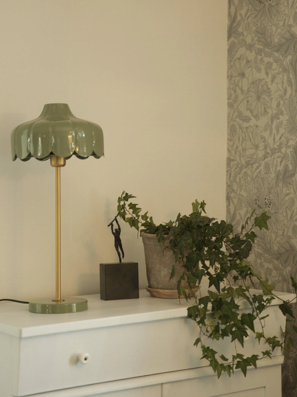 Wells bordslampa - Mossa/guld 50cm - PR Home - Ljusvaruhuset