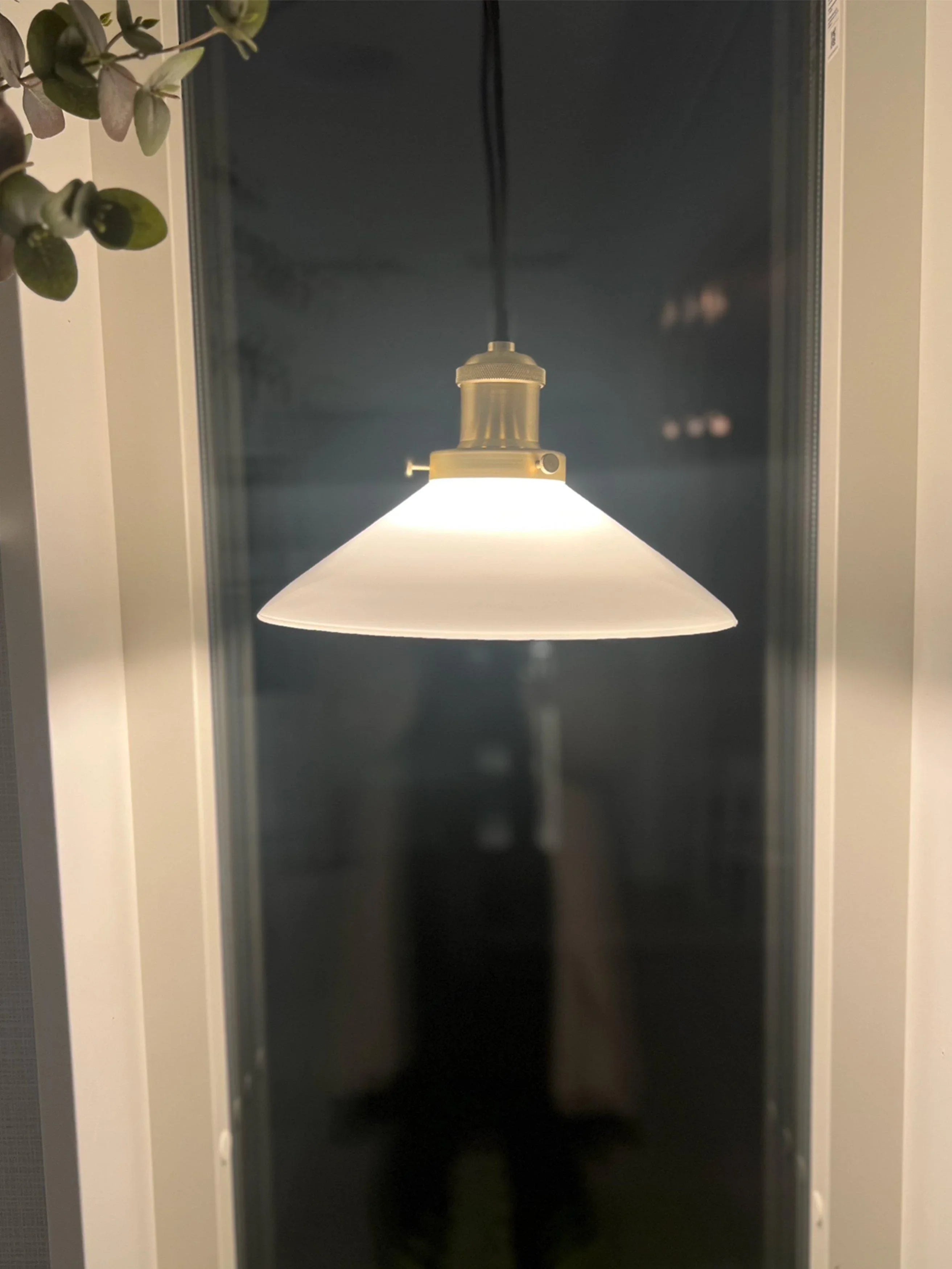 August Fönsterlampa - Opal 25cm - PR Home - Ljusvaruhuset