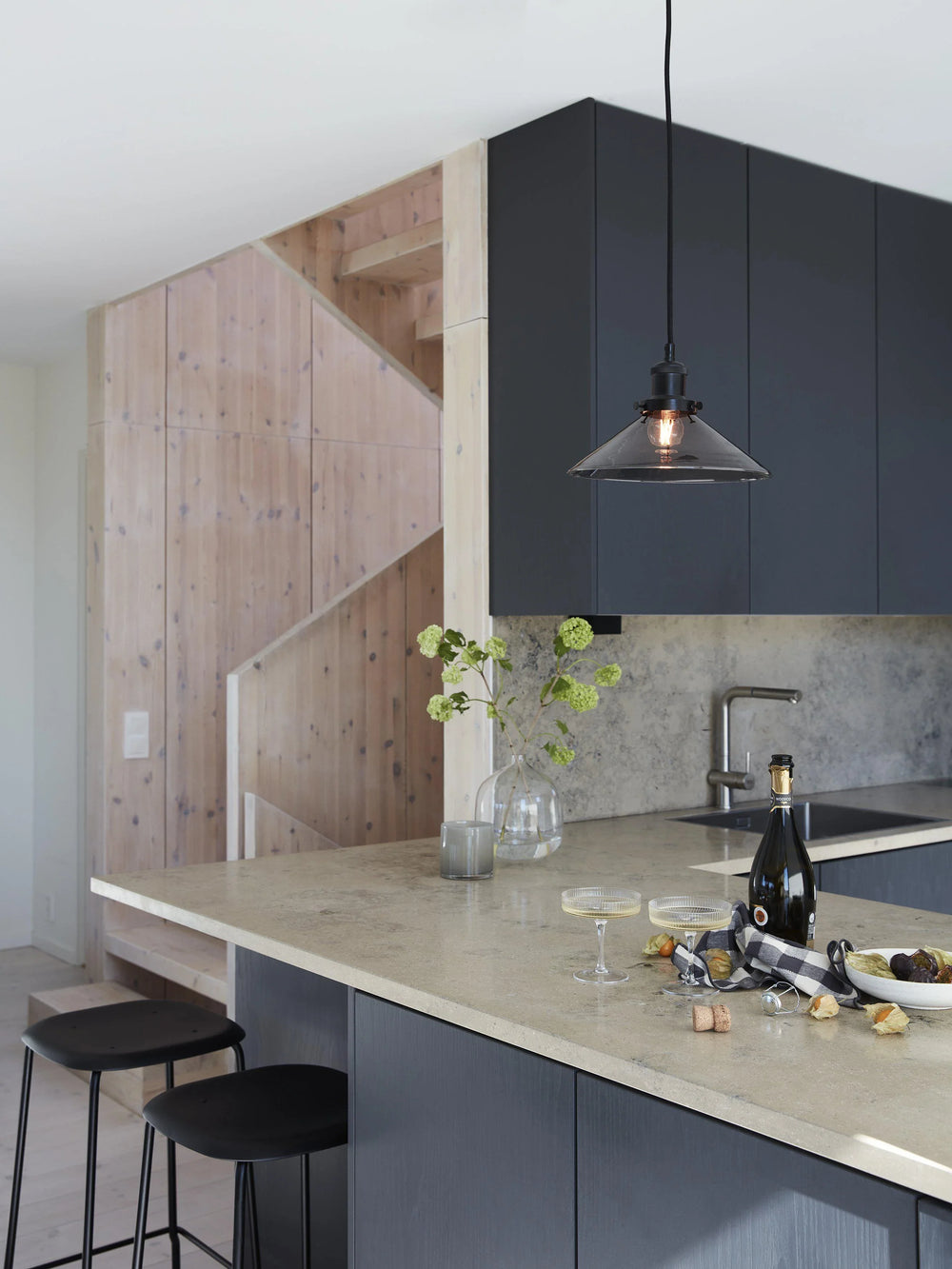 Siri Takupphäng - Takkopp Svart 2,5m - PR Home - Ljusvaruhuset