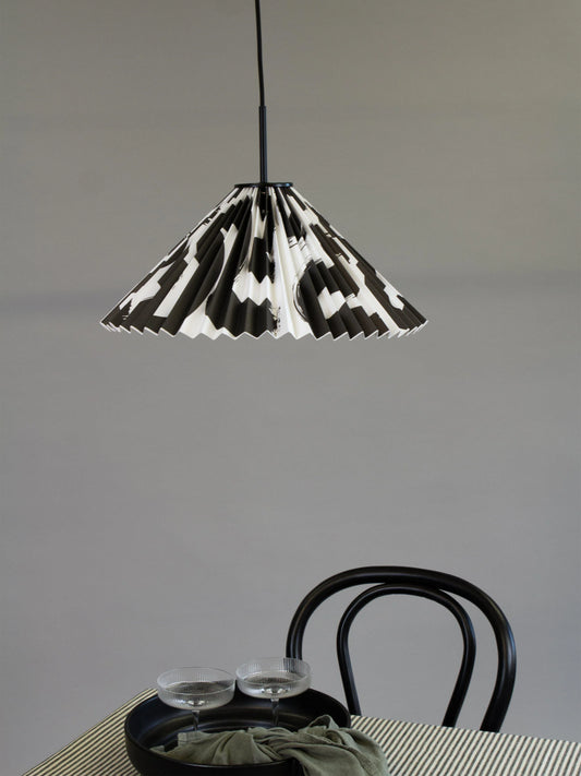 Polly Taklampa - Svart/vit 45cm - PR Home - Ljusvaruhuset