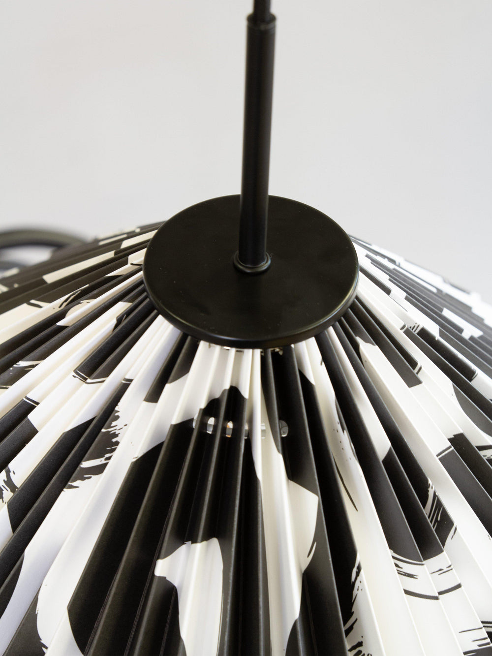 Polly Taklampa - Svart/vit 45cm - PR Home - Ljusvaruhuset