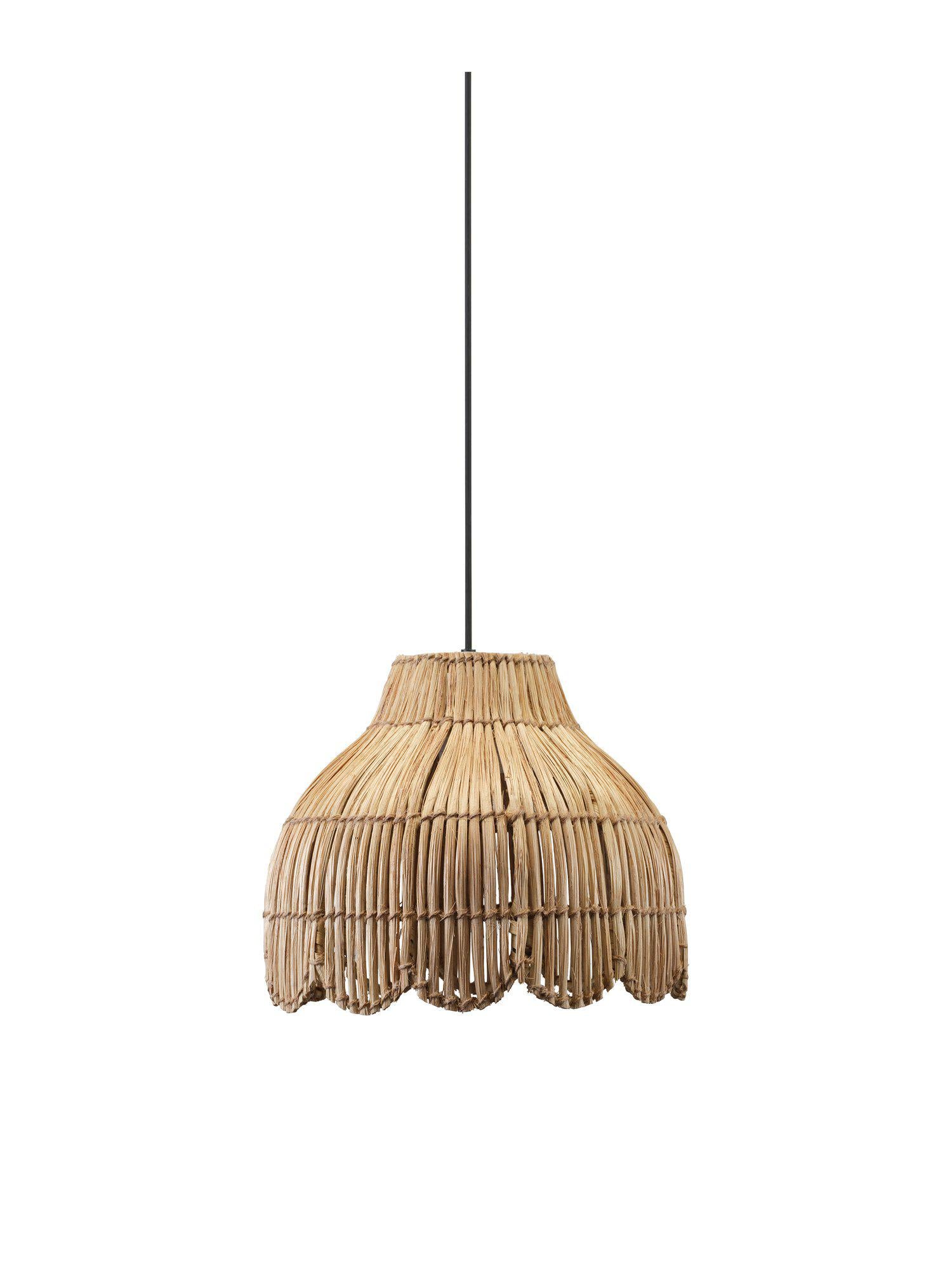 Pia Outdoor