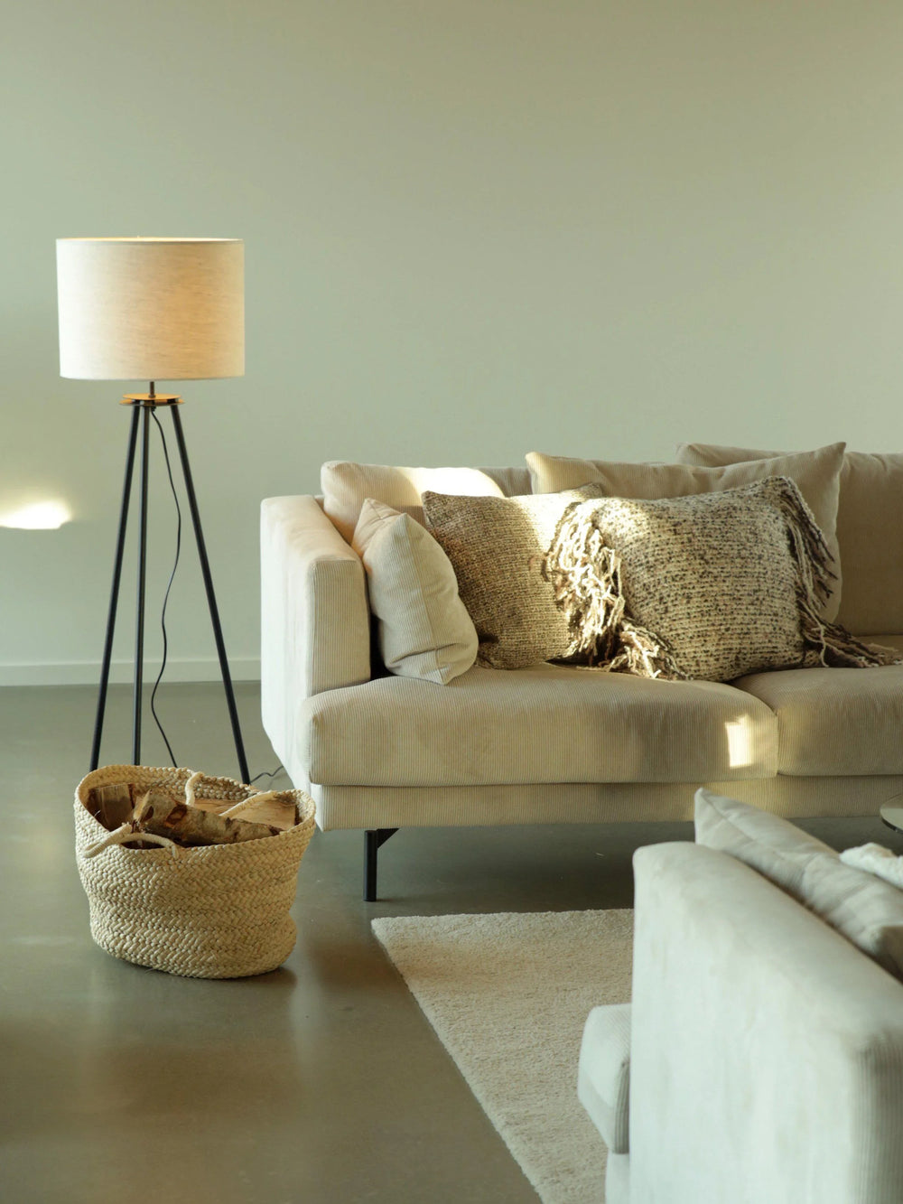 Base golv tripod - Matt svart 105cm - PR Home - Ljusvaruhuset