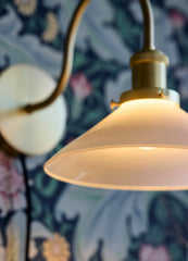 Axel Vägglampa - Opal 25cm - PR Home - Ljusvaruhuset