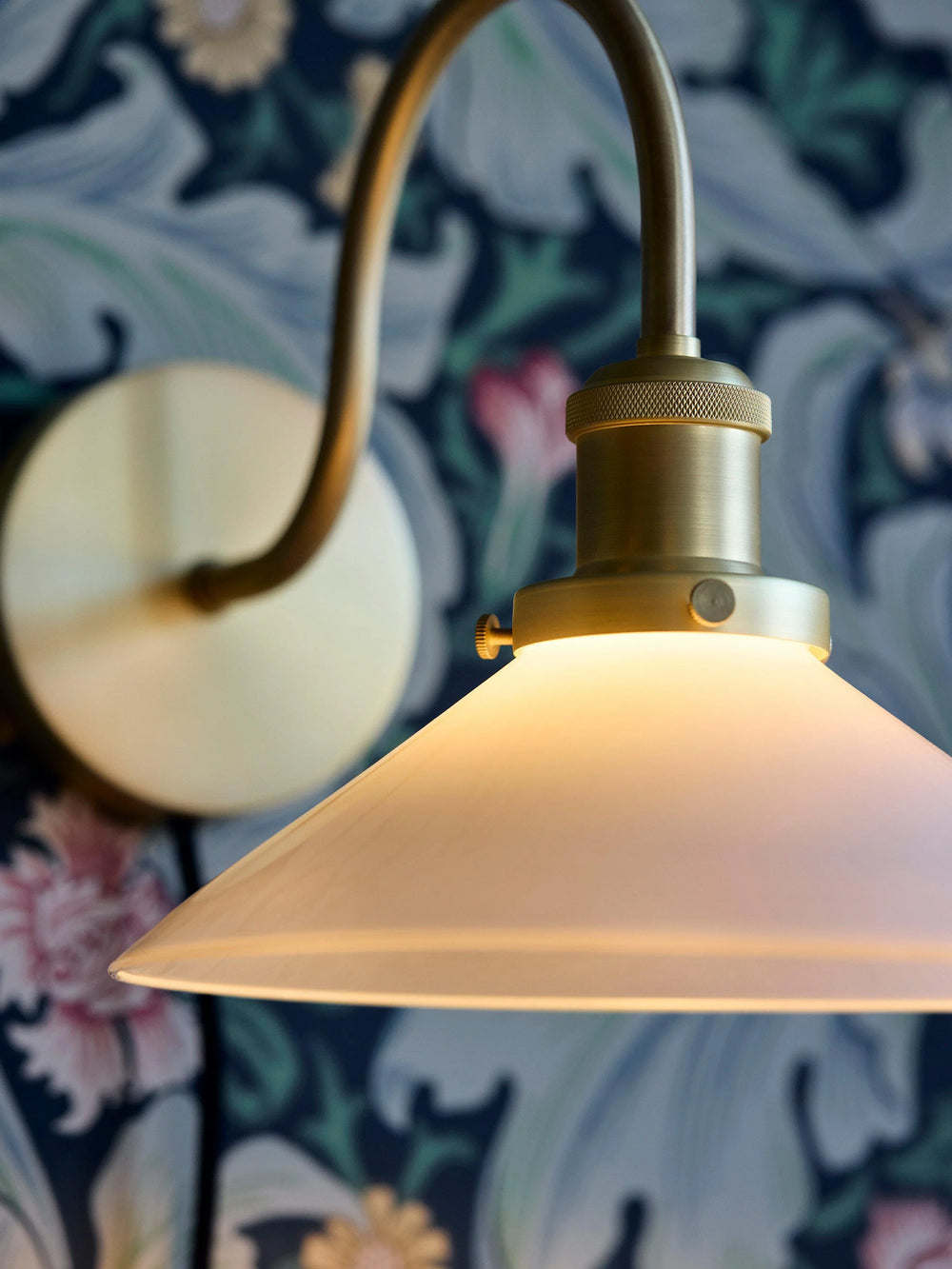 Axel Vägglampa - Opal 25cm - PR Home - Ljusvaruhuset