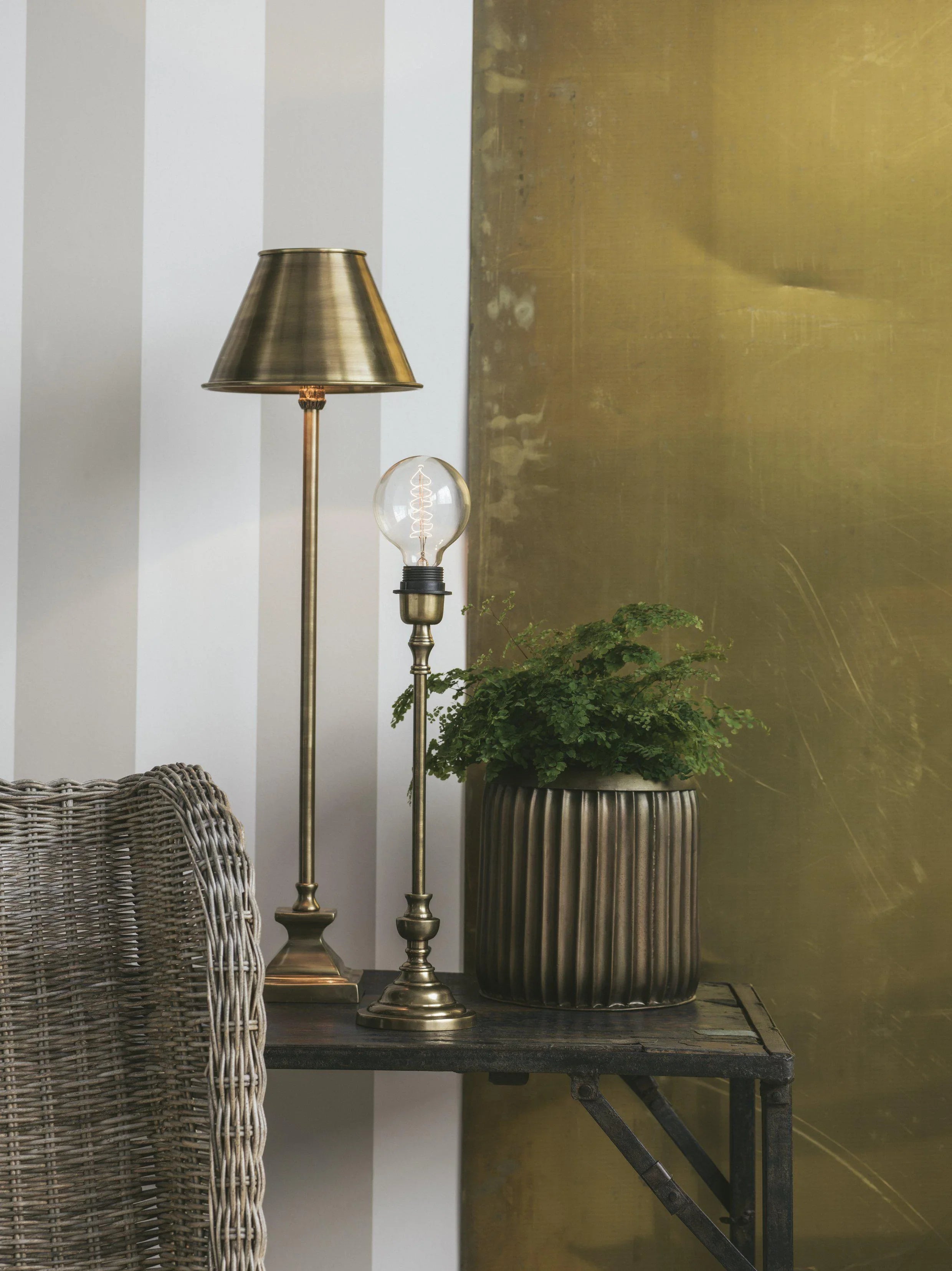 Lili Lampfot - Antikmässing 69cm - PR Home - Ljusvaruhuset